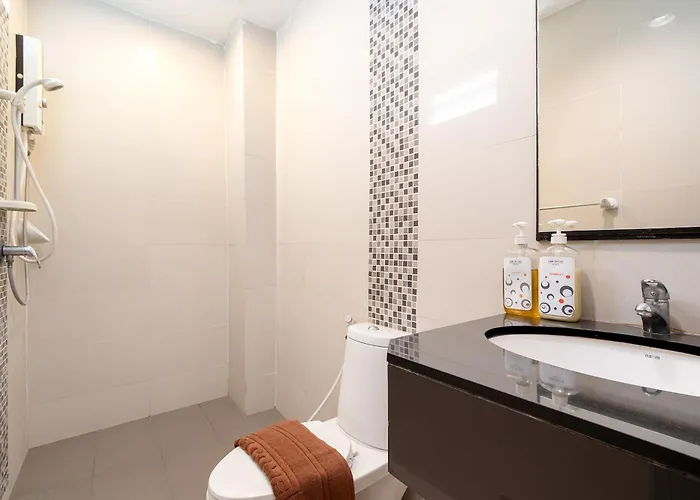 Leenova Place Bangkok